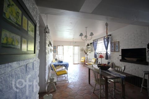 Image 58 - 235903
